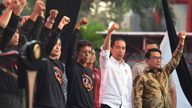 Banalitas “Politik Satwa” Oleh Asep Salahudin